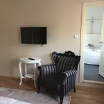 Villa Sd *